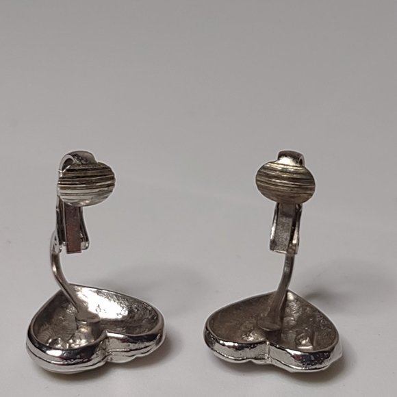 Purple And Silver Tone Vintage Heart Clip On Earrings - Picture 10 of 14